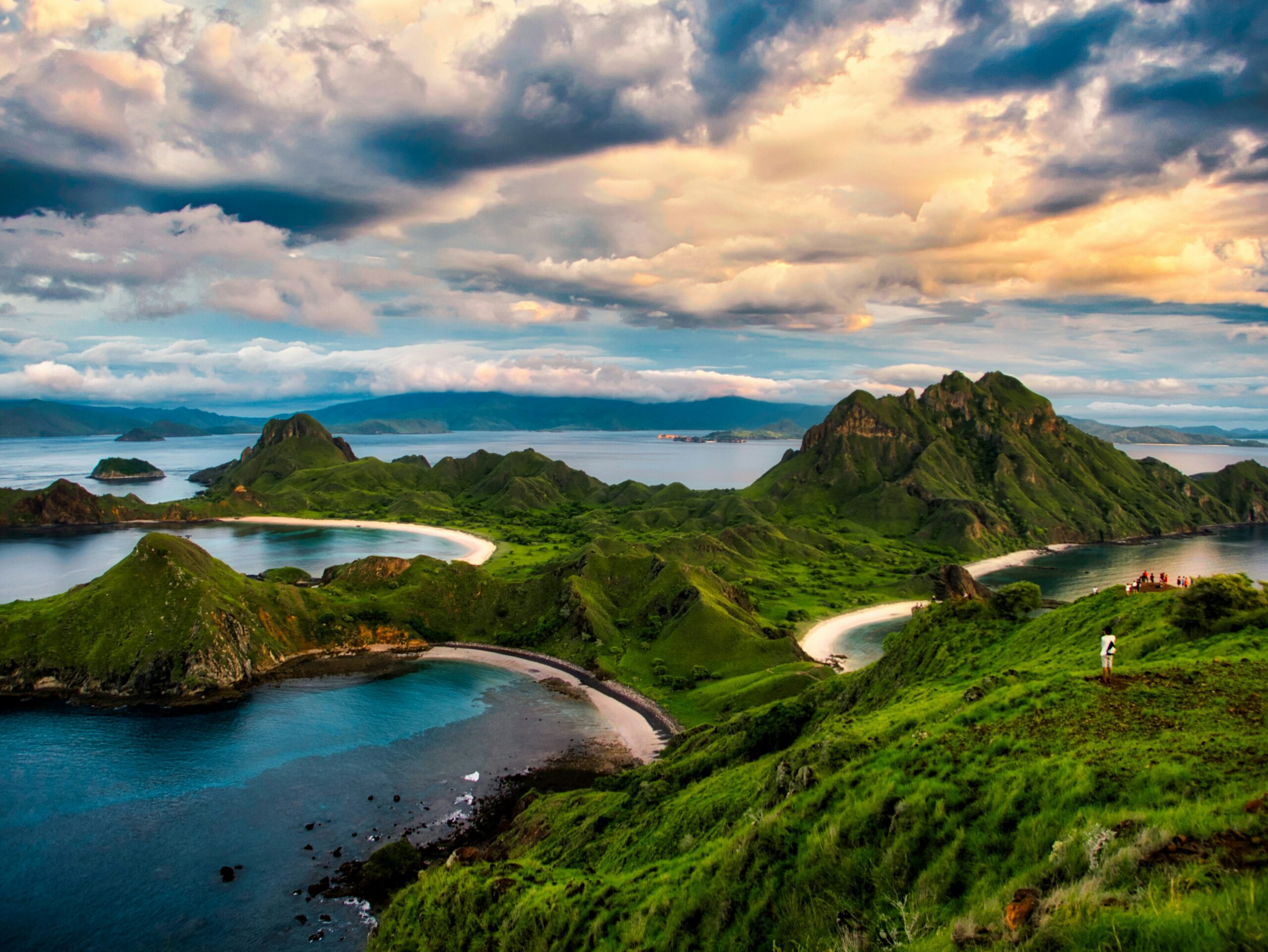 unsplash.com/s/photos/padar-island