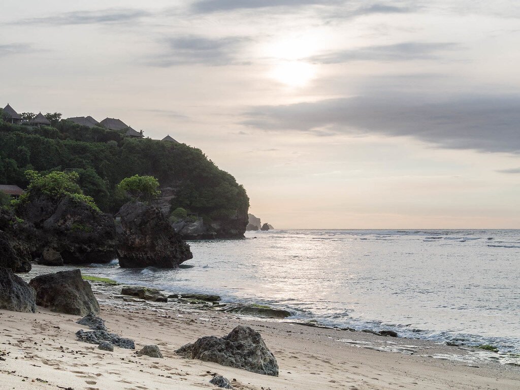 Bingin beach