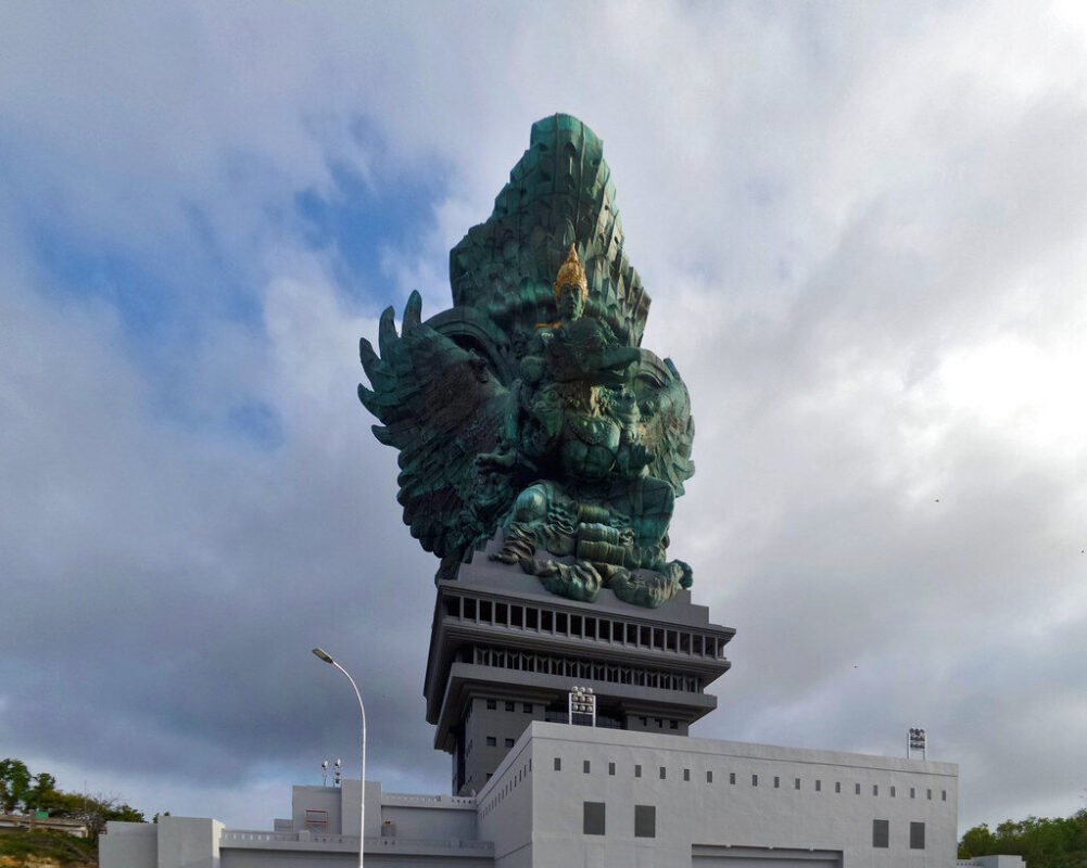 Monumen Garuda Wisnu Kencana