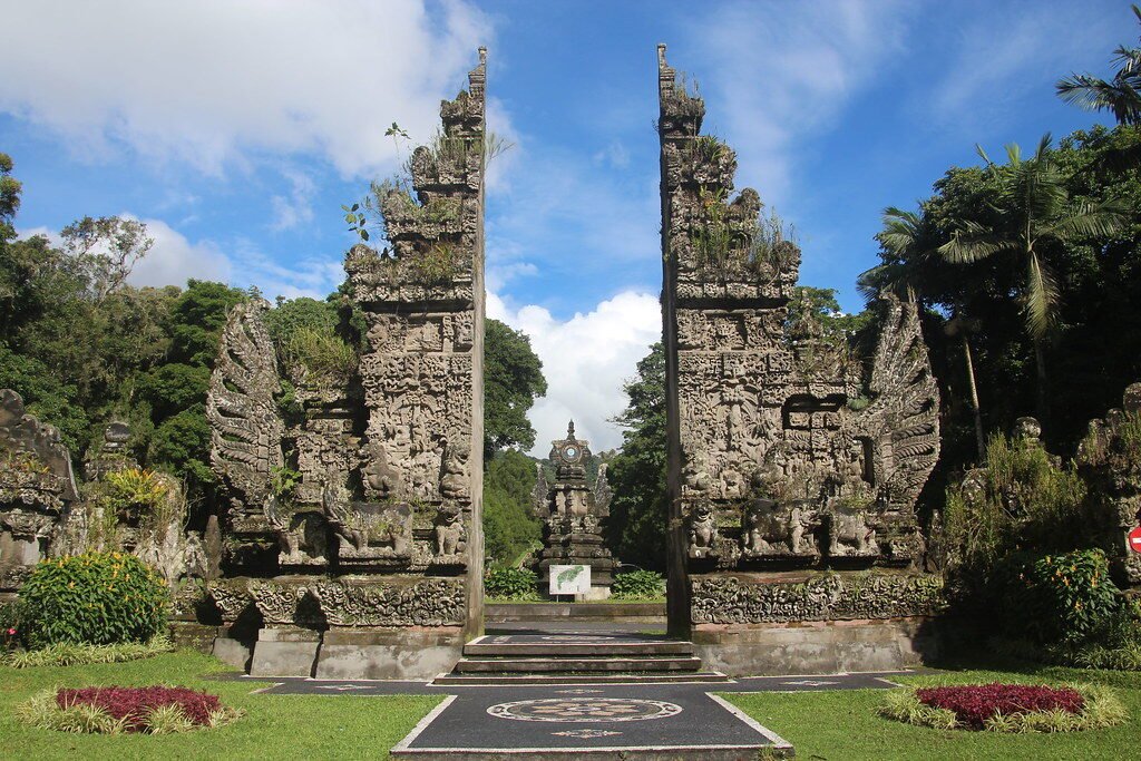 IMG_8794 Candi Bentar Kebun Raya Bali